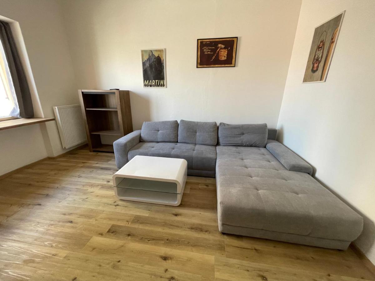 Garsoniera Ostrava City Centr, Na Hradbach 118 Ngoại thất bức ảnh