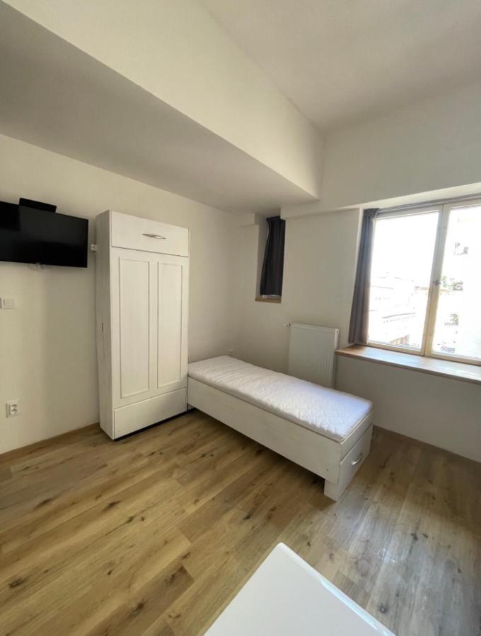 Garsoniera Ostrava City Centr, Na Hradbach 118 Ngoại thất bức ảnh