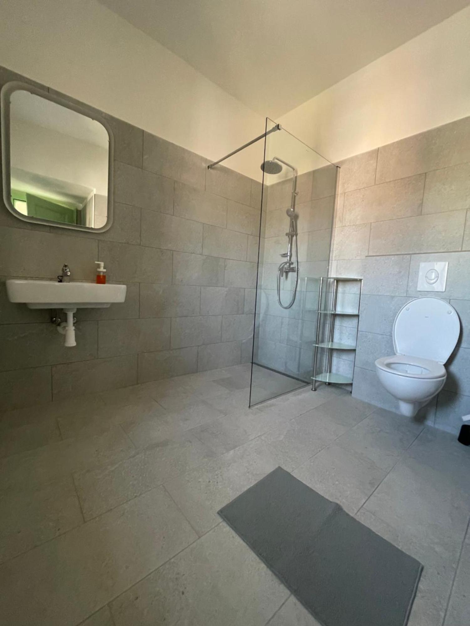 Garsoniera Ostrava City Centr, Na Hradbach 118 Ngoại thất bức ảnh