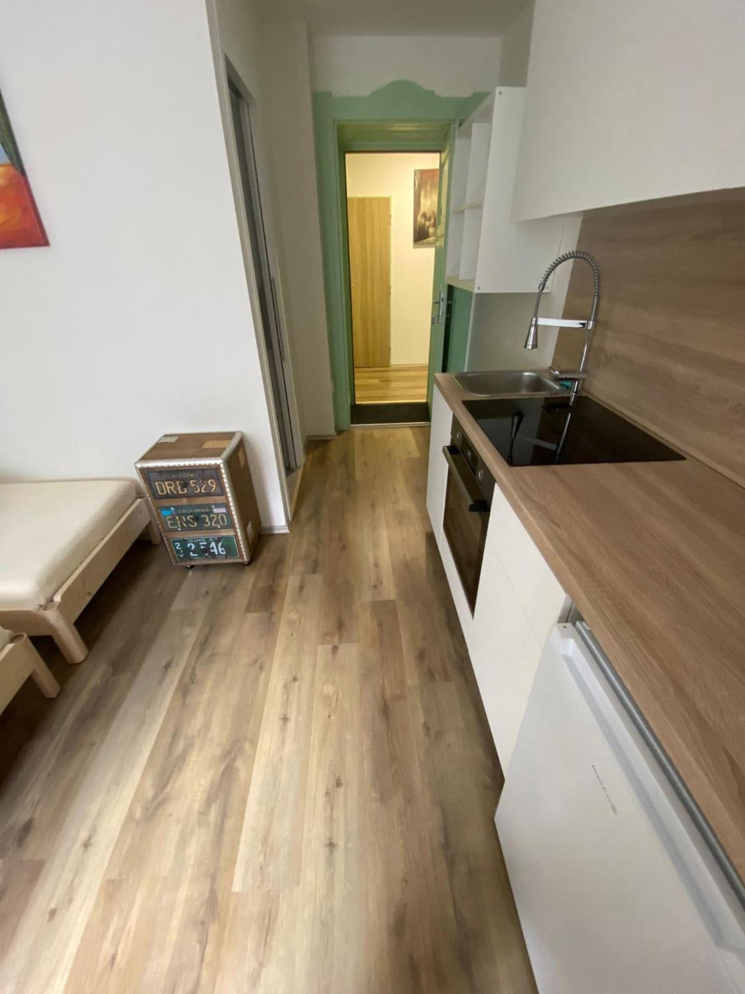 Garsoniera Ostrava City Centr, Na Hradbach 118 Ngoại thất bức ảnh