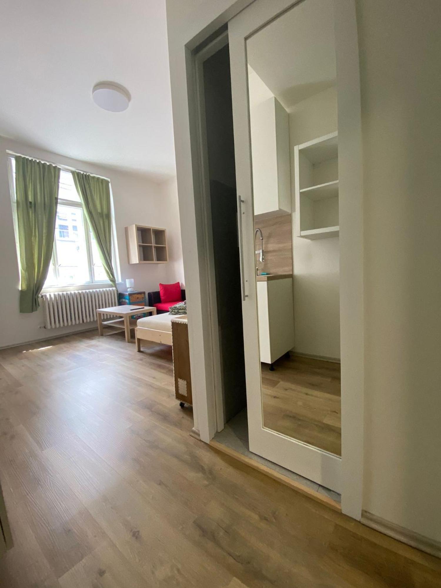 Garsoniera Ostrava City Centr, Na Hradbach 118 Ngoại thất bức ảnh