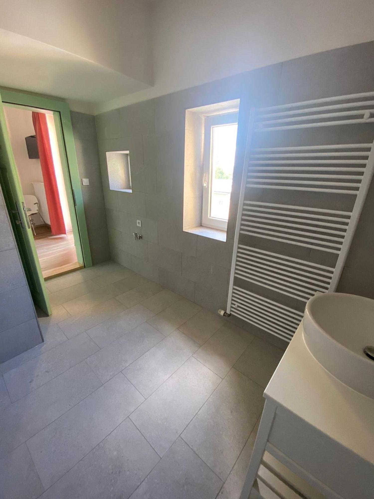 Garsoniera Ostrava City Centr, Na Hradbach 118 Ngoại thất bức ảnh